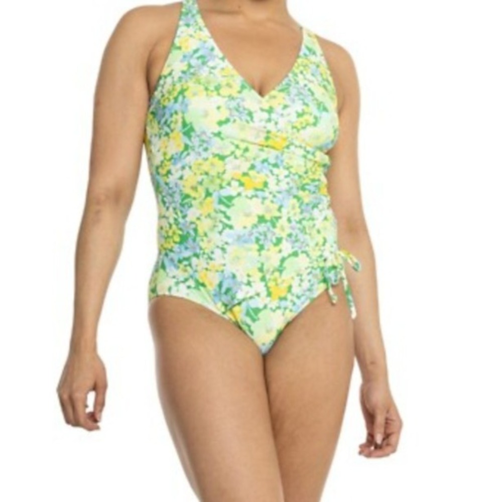NWOT NIPTUCK SWIM green floral Amanda 1 piece swimsuit multifit cup swimwear 12